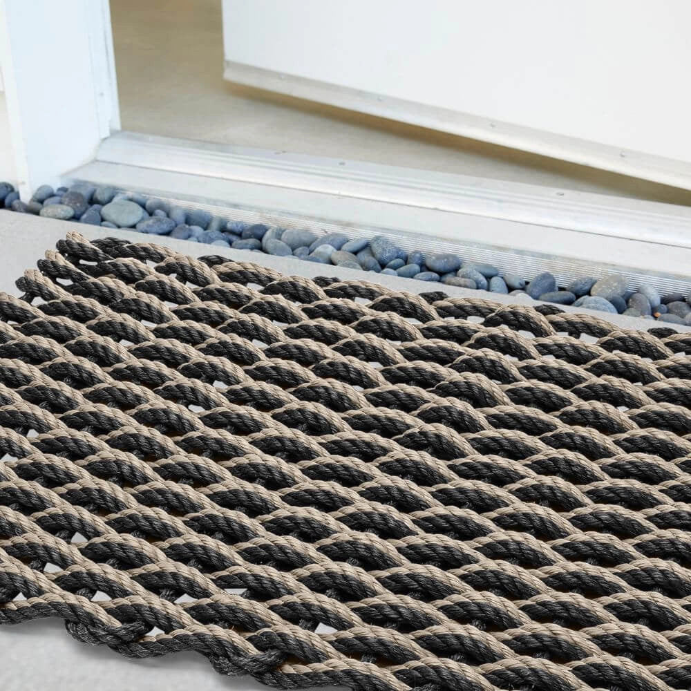 Lobster Rope Outdoor Doormat/Black & Sand