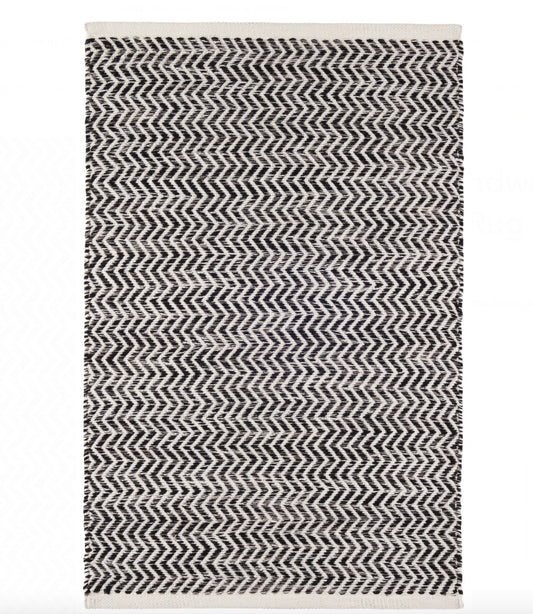 Coastal Black In/Out Rug 2x3