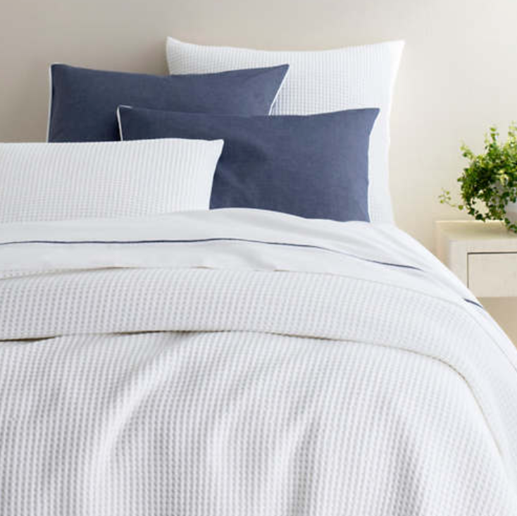 Bubble White Matelasse Coverlet - Twin